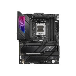 ASUS ROG STRIX X670E-E...